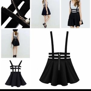 Skirt with suspenders